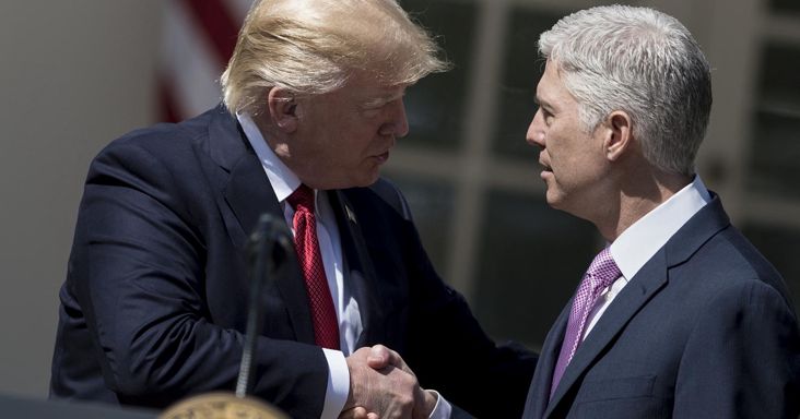 Kiakadt Trump a Legfelsőbb Bíróságra a levélszavazás ügyében
