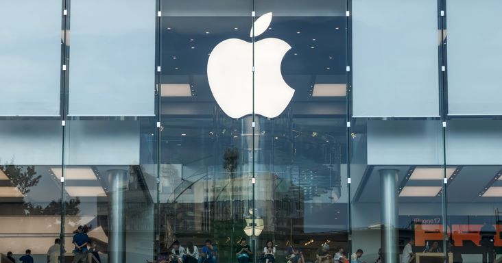 Meglépi az Apple: teljesen átalakulnak az üzletek