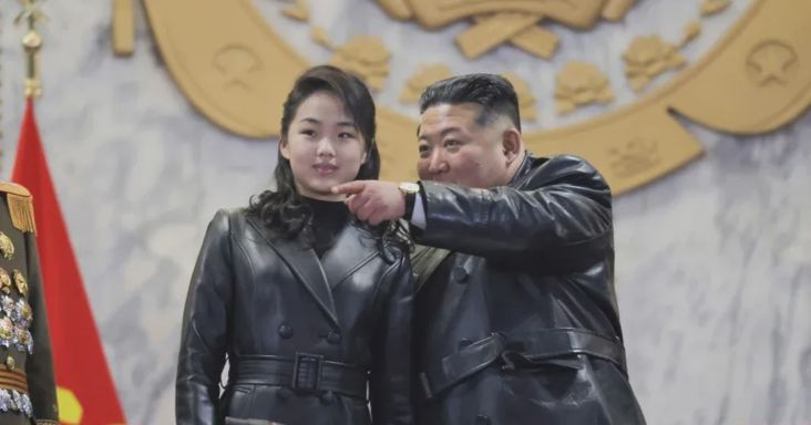 Észak-Korea ismét az erejét fitogtatta, nagy hatótávolságú fegyverekkel gyakorlatozott