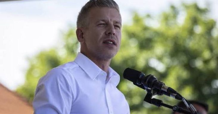 Magyar Péter a szeretetről posztolt az örökbefogadási bejelentés után