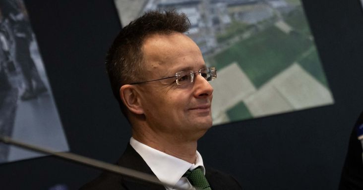 Pályázat helyett főleg kijelöléssel döntöttek Szijjártó idején a külszolgálatról