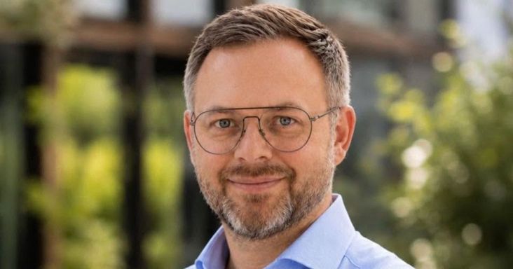 Az NVB kiadta Orbán Balázsnak Szekeres Pál EP-mandátumát