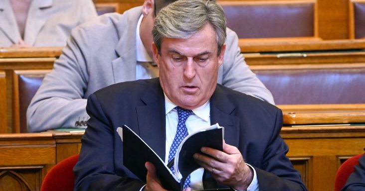Kiszivárgott: újraindíthatja a Tisza-kormány a Fidesz otthonfelújítási programját, Kapitány István bejelentésére vár a lakosság – sok millió forintra lehet pályázni