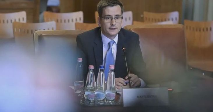 Martí Zoltán visszalépett a Független Közmédia Testület tagságától, Rétvári Bence szerint bohózat lett az eljárás
