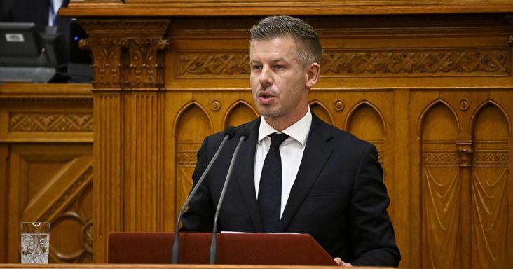 Magyar Péter inkább csöndben marad