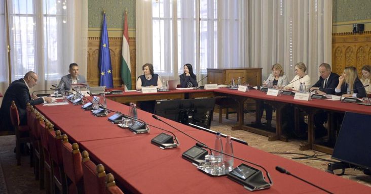 Polt Pétert és Balog Zoltánt is meghallgatná a kegyelmi ügyet vizsgáló bizottság