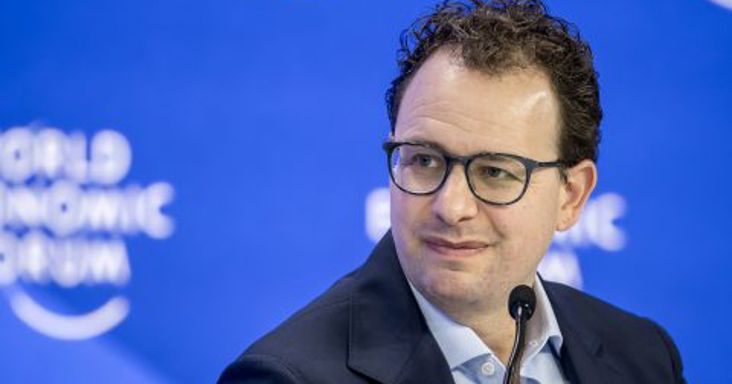 „Reméltem, hogy te is ugyanúgy érzel, mint én” – telefonon tette irányba Trump az Nvidia vezetőjét