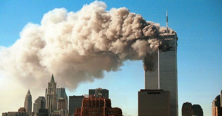 Az áldozatok neveinek felolvasásával emlékeztek New Yorkban a szeptember 11-i terrortámadásokra