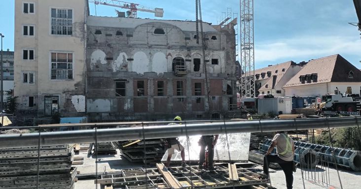 Még nem tudja a kormány, folytassa-e a 24 milliárdos miskolci MCC-központ építését