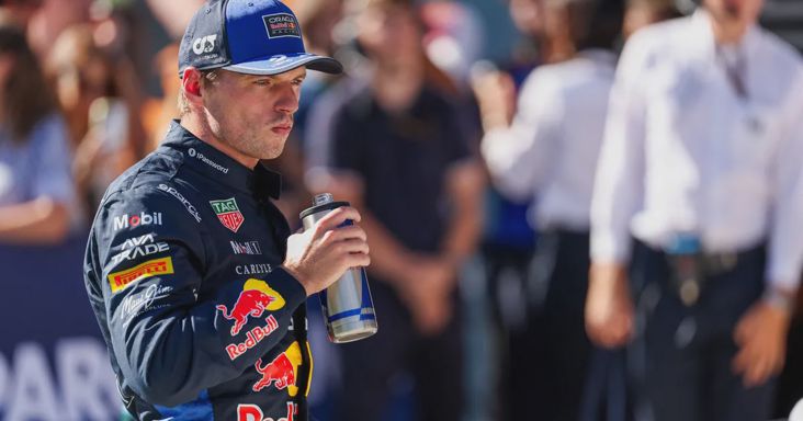 Verstappen nekiment Hamiltonnak: „Ha a pályán maradok, kilökött volna”
