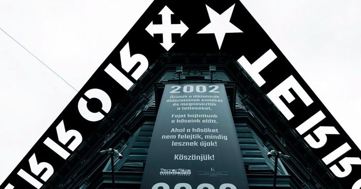 Megjöttek a függetlenek – Lángszóróval és büntetőjoggal érvelnek a Terror Háza „objektív” bírálói