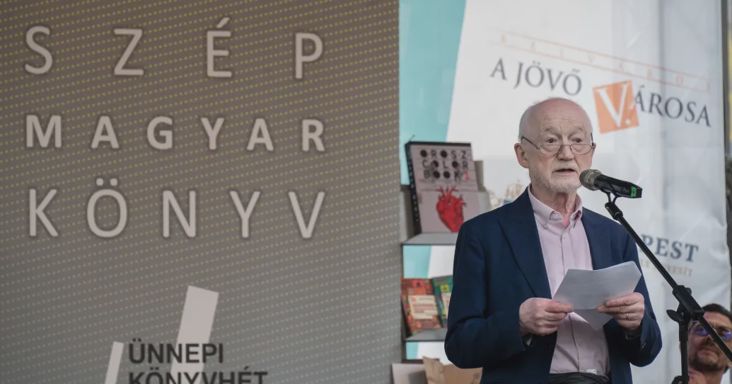 A XIII. kerület nem támogatja, hogy a melegek méltóságáról szóló mondat szerepeljen Nádasdy Ádám emléktábláján