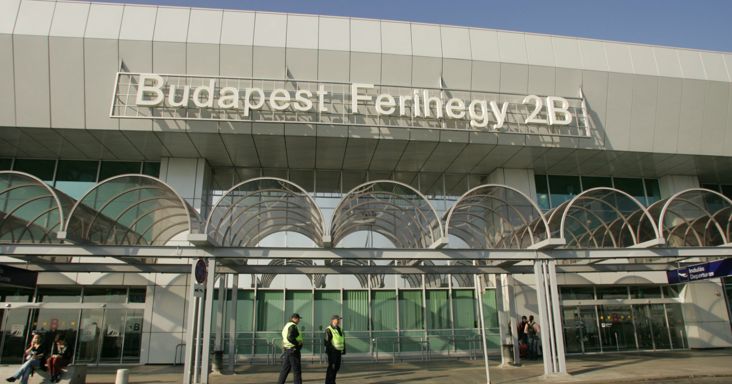 Új kezekbe kerül a budapesti repülőtér irányítása