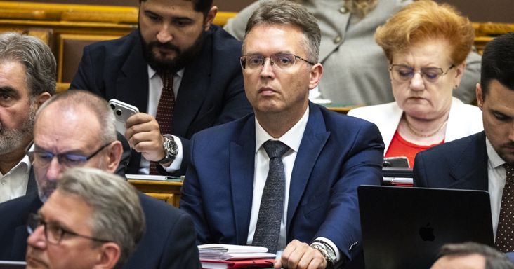 Hankó Balázs szerint az lett volna szégyen, ha Pataky Attila és Deák Bill Gyula nem kap állami támogatást
