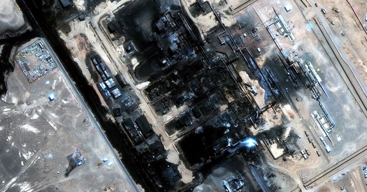 Műholdfelvételek tanúsítják, mekkora pusztítás történt a kulcsfontosságú Petroline-olajvezetéken