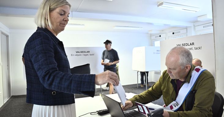 Fordulhat a szél Svédországban: jönnek a radikálisok?