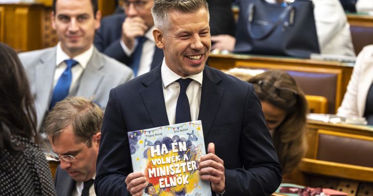 Miniszterelnöki felszólalással indul az Abszolút Parlament mai epizódja