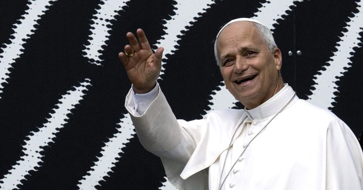 XIV. Leó pápa magánaudiencián fogadja Magyar Pétert