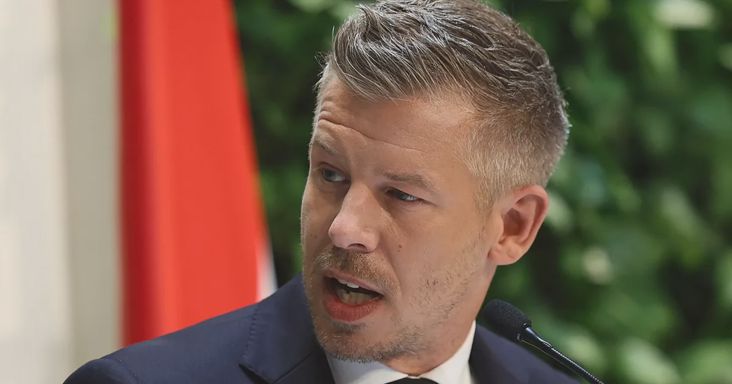 Kemény üzenetet küldött a Fidesz Magyar Péternek: „egyetlen szavát sem lehet elhinni”