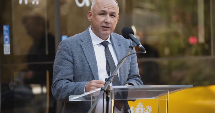 BKK-vezér: 100 milliárd forint kellene, hogy kikerüljön a spirálból a fővárosi közösségi közlekedés
