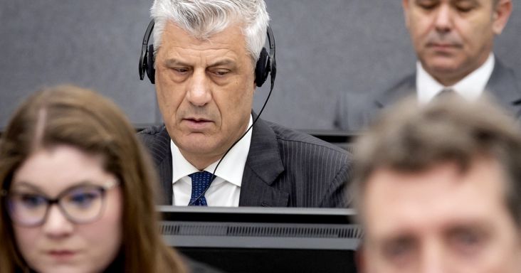 Háborús bűnei miatt 25 évre ítélték Hashim Thaçi volt koszovói elnököt