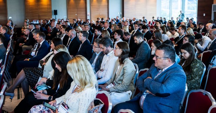 Merre tart a magyar energiapolitika? Kiderül október 8-án az őszi energetikai csúcskonferenciánkon!
