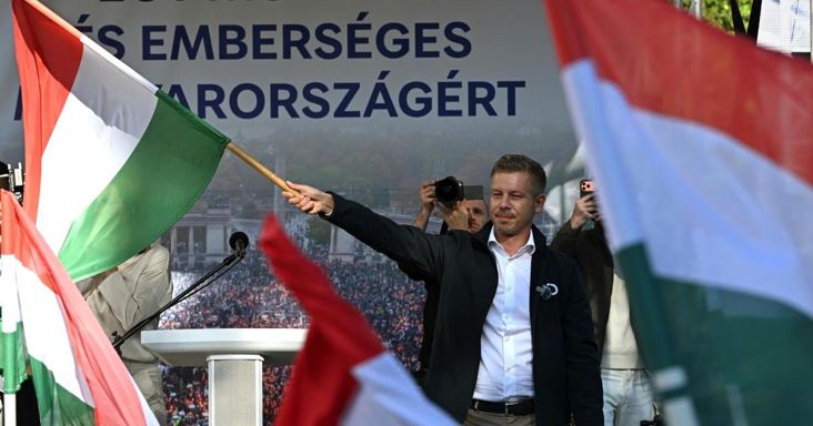Magyar Péter: nem Facebook-kormányzás folyik