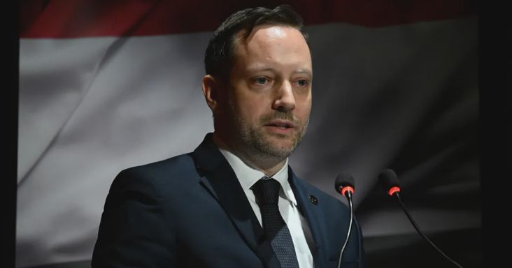 Fél év alatt közel nyolcmillióért ad tanácsot a KDNP-nek az üldözött keresztények megsegítéséért felelős volt államtitkár