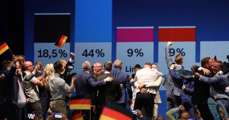 Egyre jobban elhúz az AfD Németországban