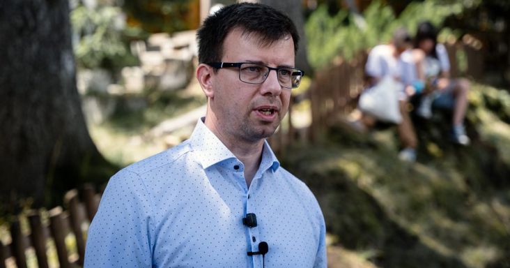 Bóka János: Peter, itt a ló