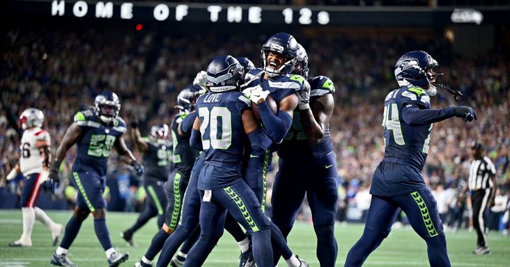 Kiszabadult a palackból az NFL: a Seattle kitett magáért a nyitányon, mostantól meccsek sora várja a rajongókat
