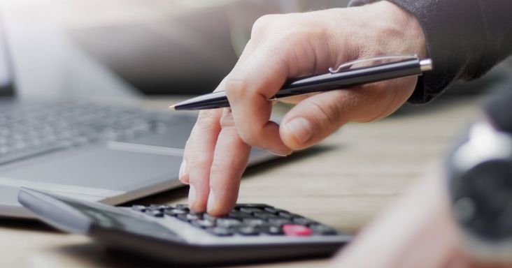 Újabb 5000 forintos döntést jelentett be a kormány, de nem a dízeleseknek: ezt 900 ezer ember biztosan megérzi – itt vannak a részletek