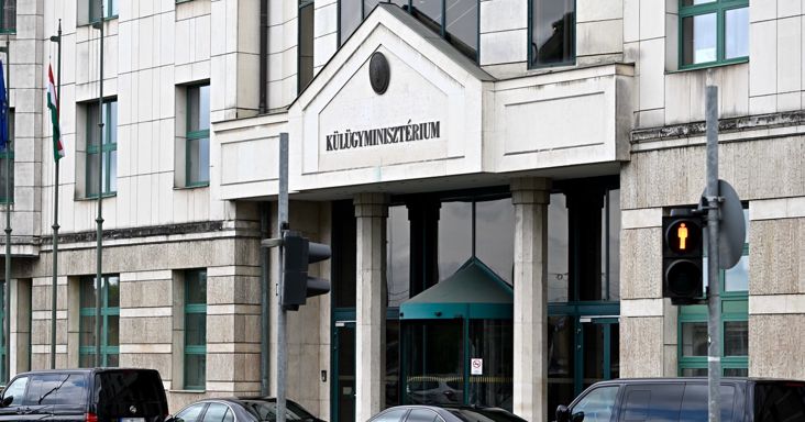 Kubatov Gábor fia távozott a Külügyminisztériumból, Kövér László fia továbbra is az ügyészségen dolgozik – részletek