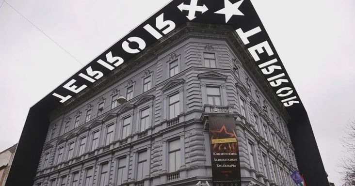 Schmidt Mária a Facebookról tudta meg, hogy Tarr Zoltán felmentette