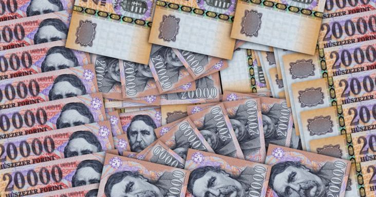 A Media1 kérdése után öt nappal eltörli a kormány az 5000 forintos kamarai hozzájárulást