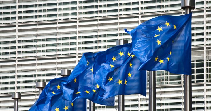 Meglépi az EU is: korlátozhatják a közösségi médiát a fiatalok számára