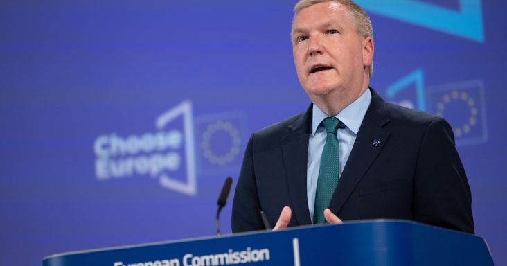 Uniós biztos: komoly lépések kellenek a választási rendszereknél