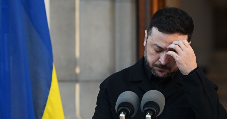 Súlyos belharc robbant ki Ukrajnában: külföldre menekült az egyik legfontosabb vezető - Zelenszkij azonnal lépett