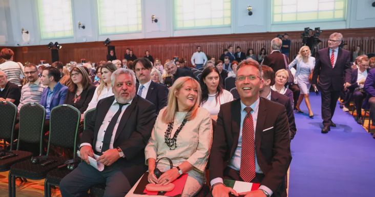 Schmidt Mária Tarr Zoltán Facebook-posztjából tudta meg, hogy felmentik, amire semmilyen magyarázatot nem kapott