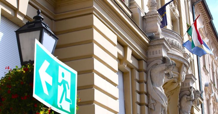 Vesztegetéssel gyanúsítják az egyik leggazdagabb magyart