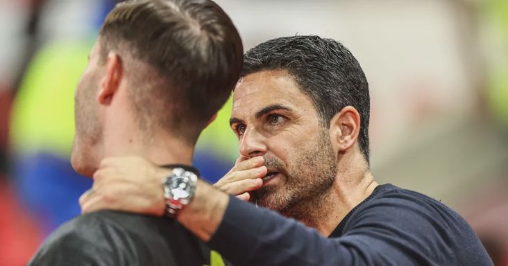 Az Arsenal edzője nekiment a játékvezetőnek, a bajnoki cím miatt aggódik