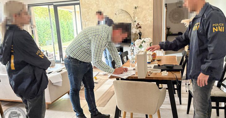 A Volán-társaságok tíz évvel ezelőtti túlárazott buszbeszerzései miatt nyolc embert gyanúsított meg az NNI, köztük az MNV Zrt. volt vezérigazgatóját