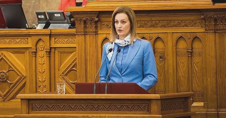 Különleges társaságban repült haza Berlinből Forsthoffer Ágnes – kiderült, mit csinált Németországban