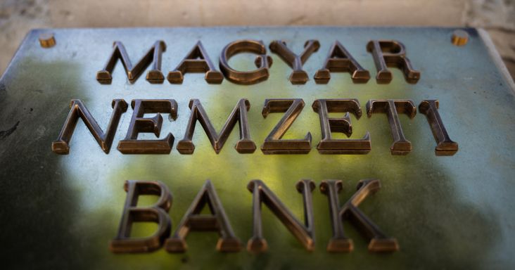 Kósa Lajost is beidézte az MNB-botrányt vizsgáló bizottság