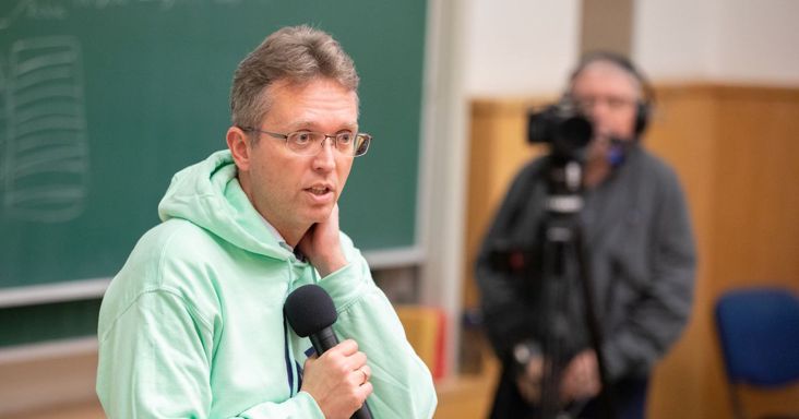 Hankó Balázs elárulta, hogyan osztották szét a 17 milliárd forintot, próbál felkészülni a meghurcoltatásra