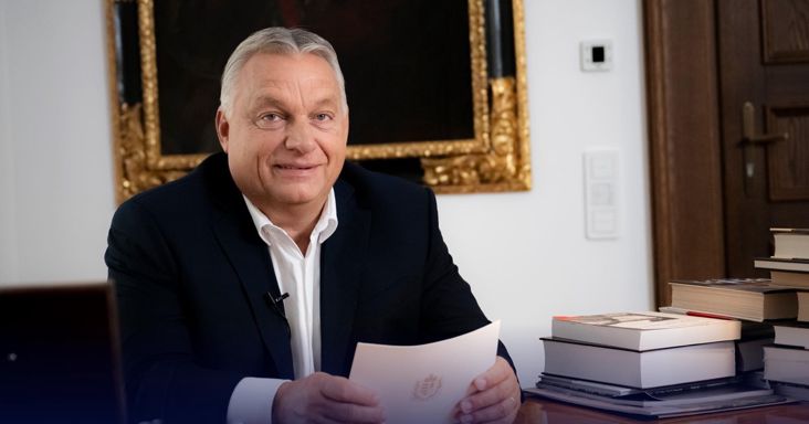 Megrongálódott egy múzeumi szőnyeg Orbán Viktor dolgozószobájában
