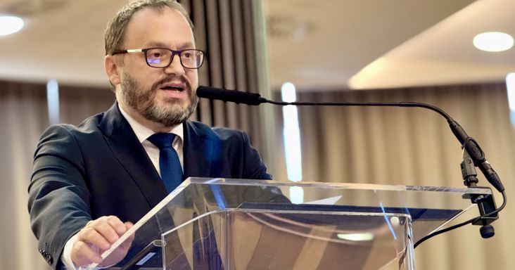 Megszólalt Kármán András: új költségvetési pályával kerülné el Magyarország az uniós büntetést