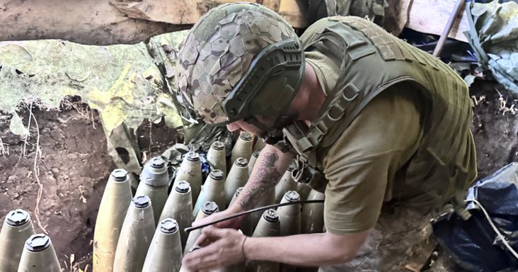 Moszkva megtalálta az ukránok gyenge pontját, fegyveres akció készült a NATO határán – Háborús híreink pénteken
