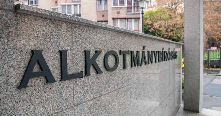 Alkotmánybíróság: az új tagok ellenére is maradhat a fideszes befolyás