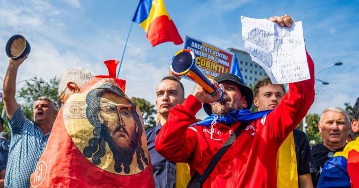 Zsákolják a román állampapírokat: bóvli szintű hozamokat kínálnak a befektetési kategóriában – de óriási a kockázat